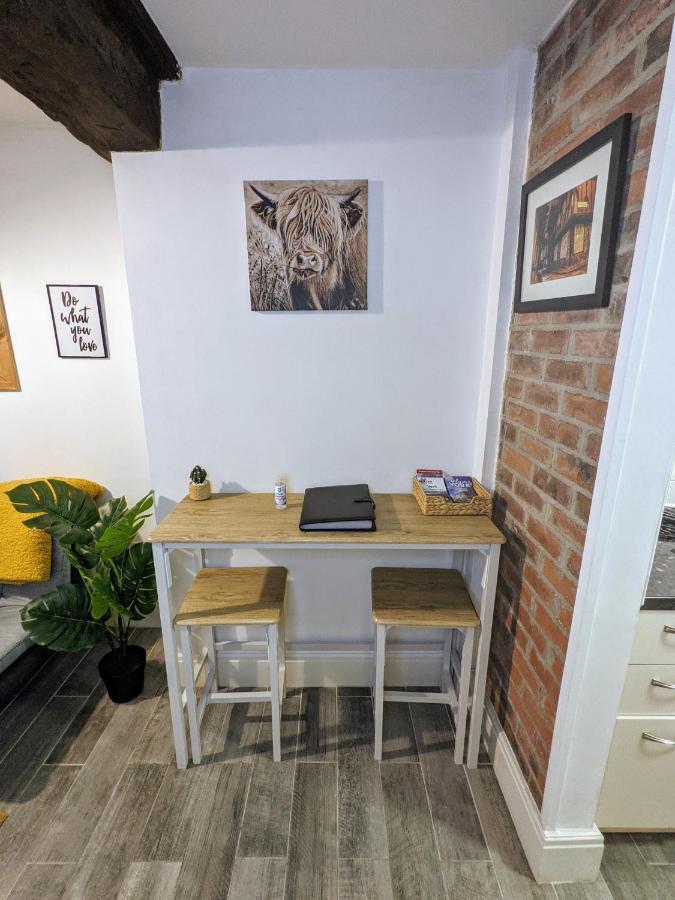 Cosy Riverside - Free Parking Appartamento