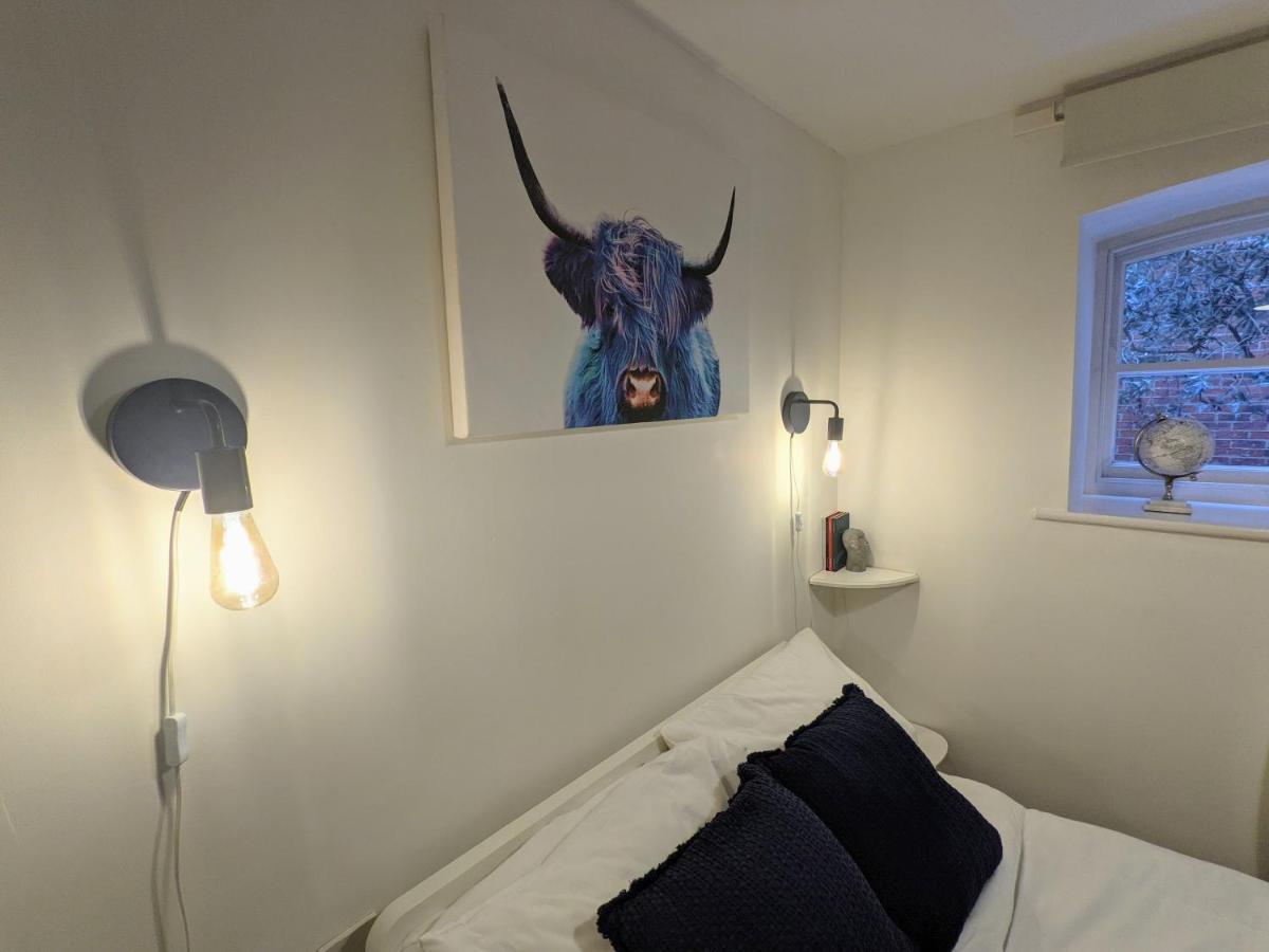 Cosy Riverside - Free Parking Appartamento
